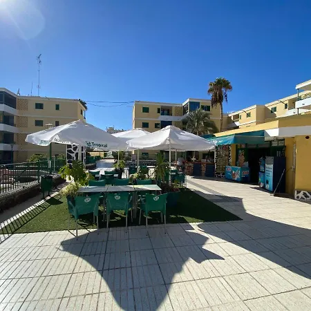 Las Olas Beach 公寓 *